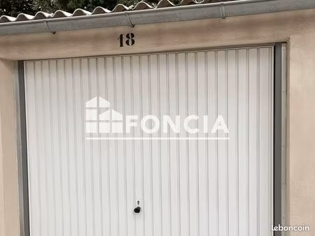 parking 15 m² toulon