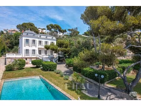 marseille 7ème – maison de maître vue mer.