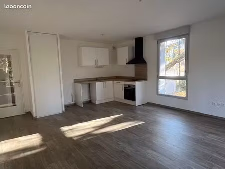 appartement 3 pièces 65 m²