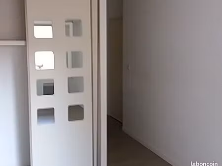 app28m2 coté interieurcours de l'yser bordeaux
