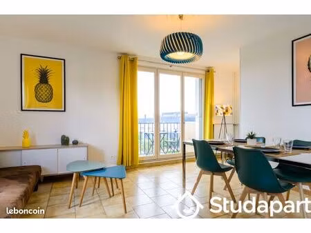 chambre 1 pièce 12 m²