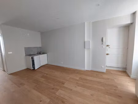 location appartement 1 pièce 26m²