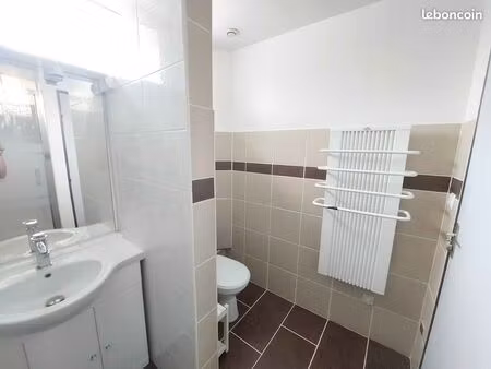 a louer maison 2 chambres à berteaucourt-les-thennes