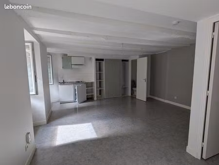 studio étudiant centre ville redon à louer