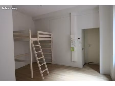 beau studio proximité daurade lycée fermat et facs