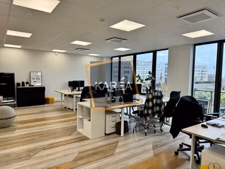 location local professionnel 105m² chessy 77700
