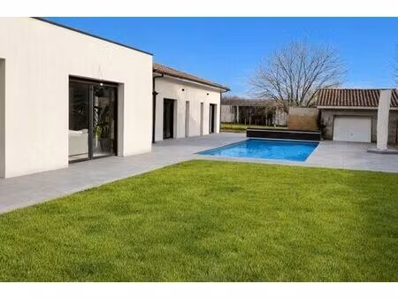 maison de 4 chambres de luxe en vente à gauriaguet  nouvelle-aquitaine