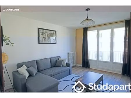 chambre 1 pièce 10 m²