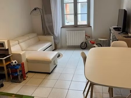 location appartement 3 pièces 62m² negrepelisse 82800