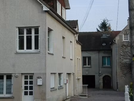a louer f1 bis sur la commune de ifs