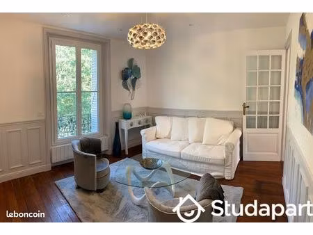 chambre 1 pièce 12 m²