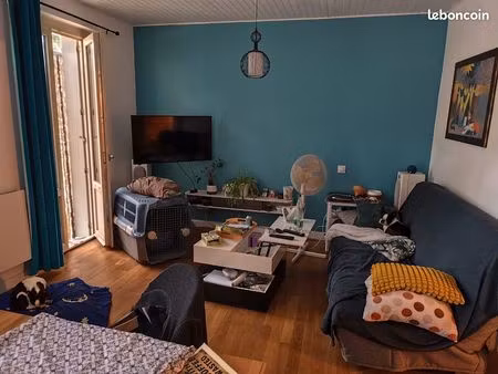 maison à louer avec garage et jardin