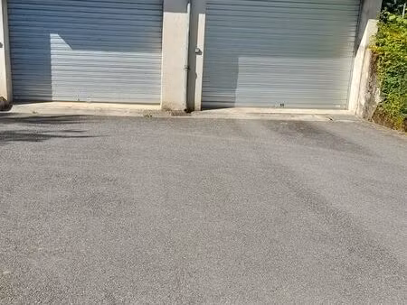 loue garage