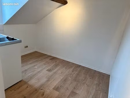 studette pouretudaint henriville