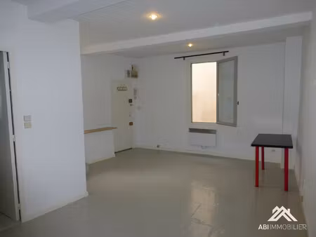 location appartement 1 pièce 32m² montpellier 34000