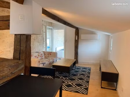 t2 meublé avec terrasse
