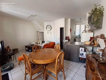 maison de bourg + terrain non attenant