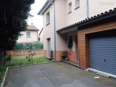 location villa mitoyenne t4
