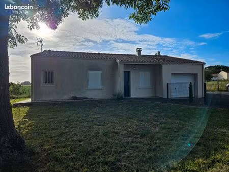 a louer maison saint georges des coteaux
