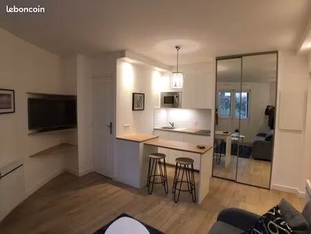 la garenne : studio haut de gamme en excellent état
