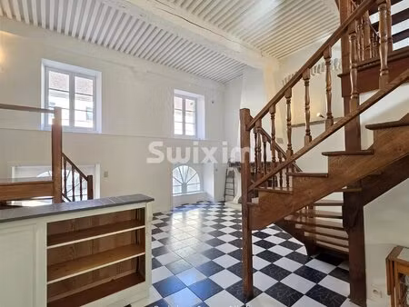 superbe immeuble avec loft et dépendances