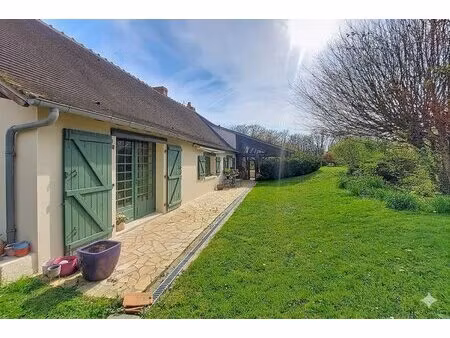 maison  batiment et 11 ha de terres agricoles