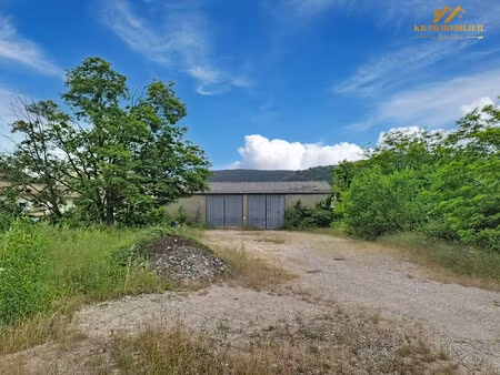achat local commercial 307m² privas 07000