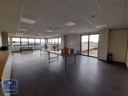 local professionnel à louer - gazeran (78) - 2 220€
