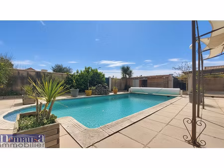 garons  villa p6 de 160m2 avec 5 chambres dont suite parent
