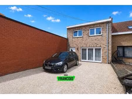 maison familiale de 3 chambres avec terrasse ensoleillée et…