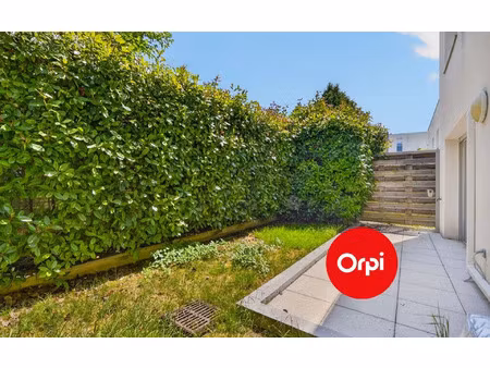 appartement mions 61 m² t-3 à vendre  233 400 €