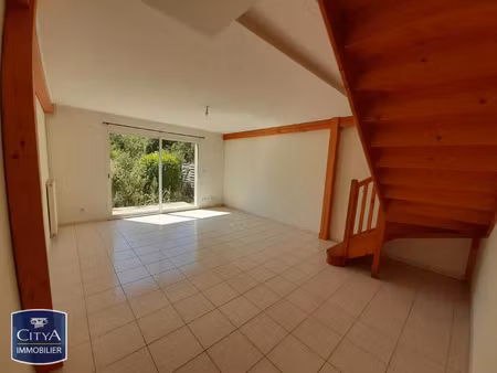 maison à louer 4 pièces 95.8 m² - angoulême (16) - 656€