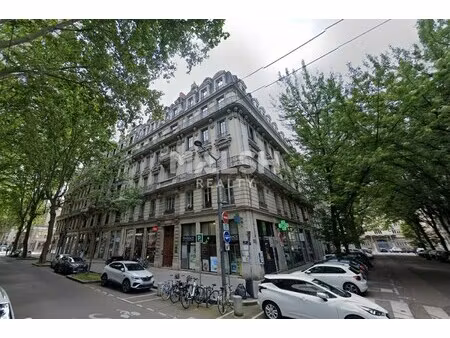location local commercial 51m²