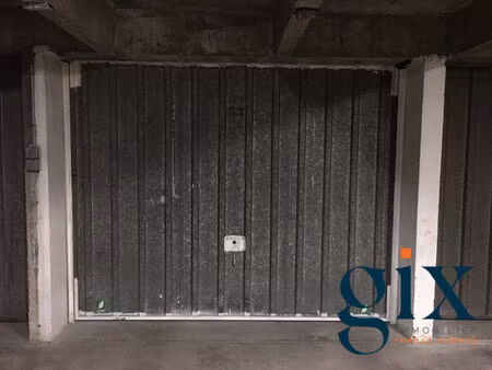location parking grenoble 38000