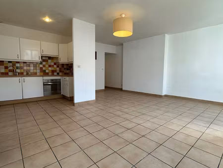 location appartement 3 pièces 63m² villefranche sur saone 69400