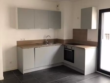 location appartement 2 pièces 46m² lyon 9ème