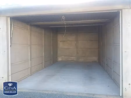 parking à louer - déols (36) - 38€