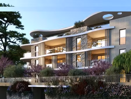 location garage 16 m² à mougins (06250)