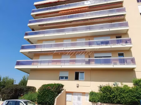 location appartement 1 pièce 27 m² à nice (06200)