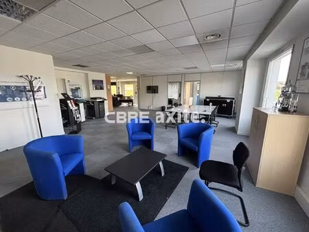 location local professionnel 241m² chavanod 74650