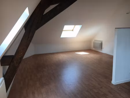 location appartement 3 pièces 47m² chatellerault 86100