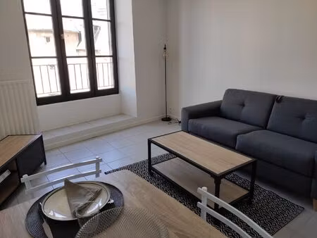 location appartement 1 pièce 30m²