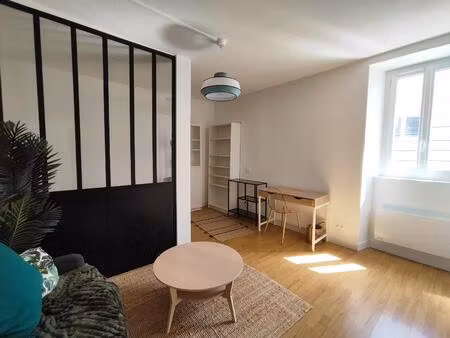 location appartement 1 pièce 27m² poitiers 86000