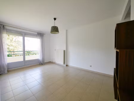 bel appartement t2 dans la résidence green square au pied de