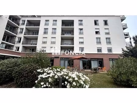 à vendre – résidence seniors domitys beau t2 lumineux avec balcon et vue dégagée. 1 chambr