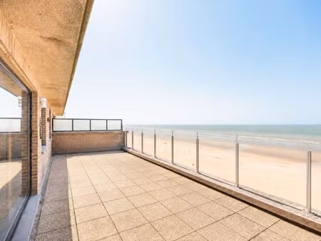 appartement te koop in koksijde met 1 slaapkamer