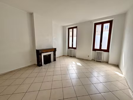 t3 de 83m2 situé secteur chapitre / longchamp