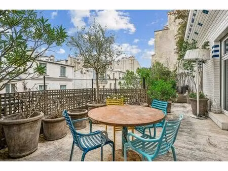 appartement de luxe de 3 chambres en location à saint-germain  odéon  monnaie  paris  île-