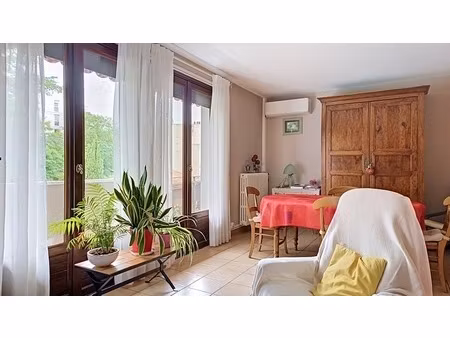 toulouse soupetard – grand t3 lumineux avec balcons  cave et parking