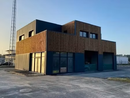 location bureaux 176 m²
